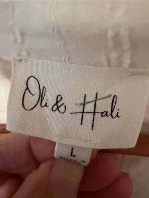 OLI & HALI Women’s White Button Down Shirt Sleeves Oversized Size Large thumbnail 6