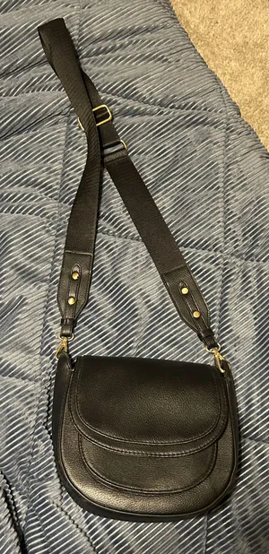 Black Purse thumbnail 1