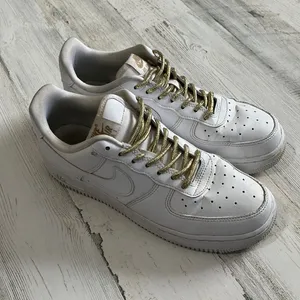 Nike AirForce Ones Size 8.5 thumbnail 1