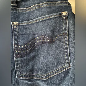 White House Black Market Women's Dark Blue Capri Jeans SZ 8 thumbnail 15