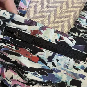Lululemon Leggings Womens Size 12 Wonder Under High Rise Culture Clash Multi thumbnail 10