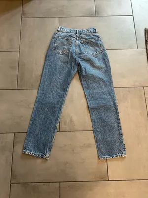 Reformation Cynthia High Rise Jeans — Shasta Wash thumbnail 4