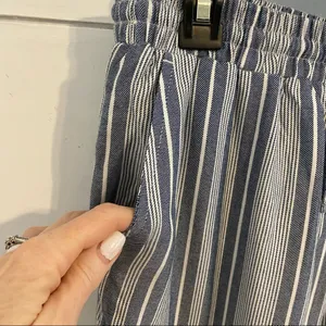 American Eagle Stripe Lounge/Beach Pants. Size Medium. EUC thumbnail 3