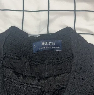 Hollister black skort thumbnail 4