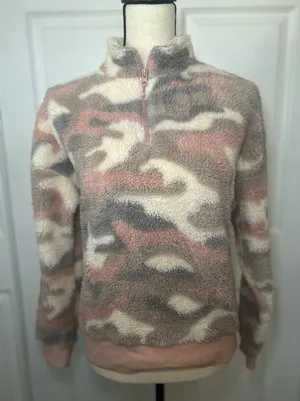 Grayson Threads Teddy Fuzzy Pink‎ Camo 1/4 Zip Sweatshirt Size Small thumbnail 1