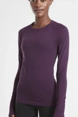 Athleta Women Top Sz M Purple Long Sleeve Crewneck Activewear Workout Thumbholes thumbnail 1