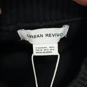 Urban Revivo Black White Sweater Shirt thumbnail 9