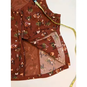 Duluth Heirloom Gardening Vest Gnomes Sz M Utility Outdoor Goblincore Kitchie thumbnail 7