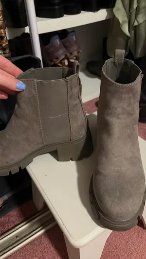 Guess Chelsea boots thumbnail 2