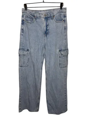 Old Navy Extra High-Waisted Sky-Hi Wide Leg Cargo Jeans - Light Wash 10 thumbnail 4