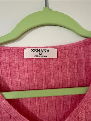 NWOT Zenana Outfitters Pink Ribbed V-Neck Tank thumbnail 2