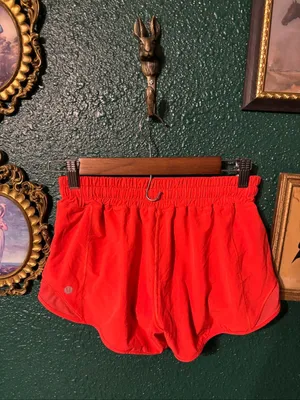 Lululemon Orange Low Rise Hotty Hot Shorts Size 6 thumbnail 2
