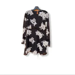 Xhilaration Floral Dress‎ thumbnail 10