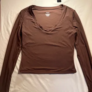 QINSEN Womens Brown Long Sleeve V-Neck Stretchy Fitted Top Size S thumbnail 1