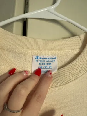 Champion Cream Crewneck thumbnail 2