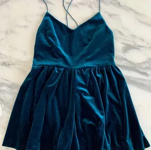 Beautiful Teal Blue Velvet Romper Size M thumbnail 4