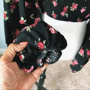 WILD FABLE | Black Y2K Floral Smocked Crop Top Sz L thumbnail 7