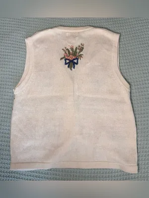 Vintage Hand Embroidered Christopher & Banks Sweater Vest Large Ivory Floral 90s thumbnail 3