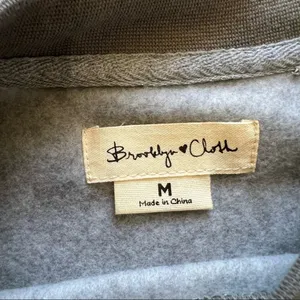 Brooklyn Cloth‎ Camo Cropped Sweatshirt Medium Green Sweater Top thumbnail 4