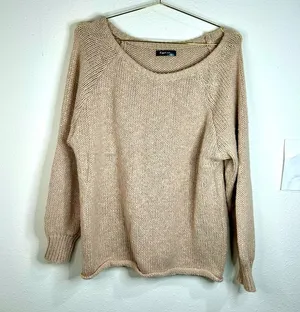 Women’s Beige Knit Sweater Fashion Size Large Long Sleeve Casual Pullover thumbnail 1