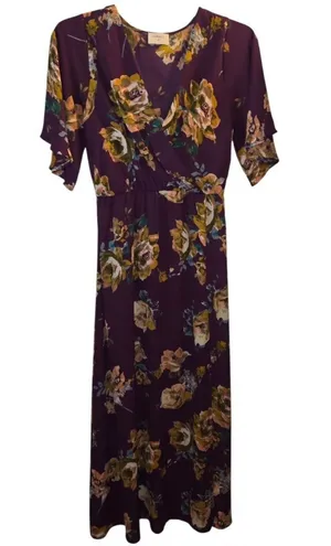 Everly Floral Dress Size Medium thumbnail 1