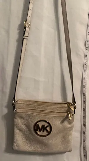 Michael Kors Crossbody Pebbled Leather Bag Logo Purse PICTURES for normal wear thumbnail 1