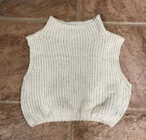 SheIn Cropped Sweater thumbnail 1