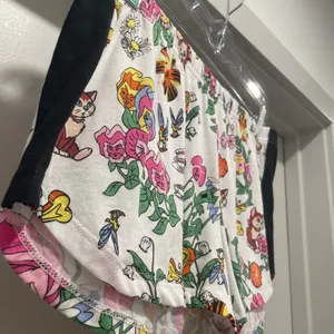 Disney Alice in Wonderland White Graphic Print Pajama Sleep Shorts - S thumbnail 3