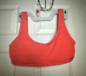 Zyia‎ Textured Coral Scoop Swim Top thumbnail 1