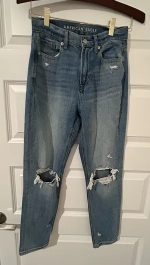 American Eagle Ripped Mom Jeans Blue Size 00 Short thumbnail 1