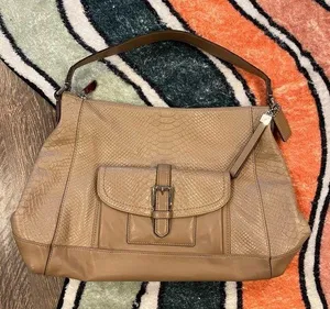 Coach purse thumbnail 2