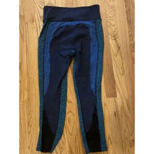FP MOVEMENT by Free People Athletic‎ Leggings XS Black Blue Heather Mesh thumbnail 2