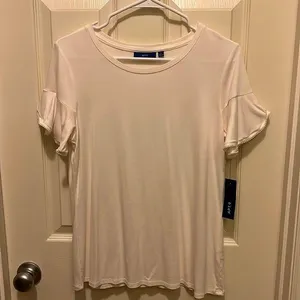 Apt. 9- Ivory Top thumbnail 1