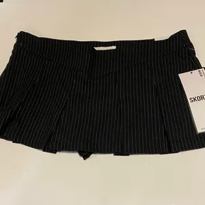 NWT Women’s Almost Famous Black Striped Mini Skort thumbnail 11
