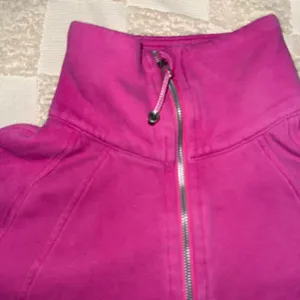 Lululemon Scuba Oversized Funnel Neck Half-Zip
Ripened Raspberry XS/S‎ thumbnail 2