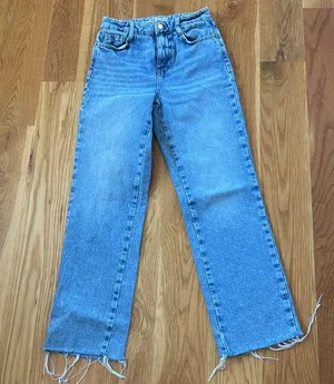 Zara High-rise Straight Leg Jeans thumbnail 3