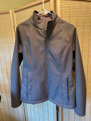 The North Face Women’s Jacket Full-Zip thumbnail 5