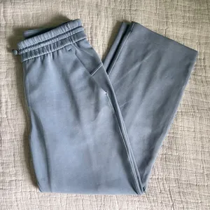 Softstreme Cropped Pants thumbnail 1