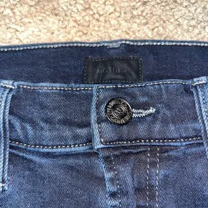 MOTHER The Stunner Zip Two Step Fray‎ Skinny Jeans Last Call Dark Wash 25 thumbnail 9