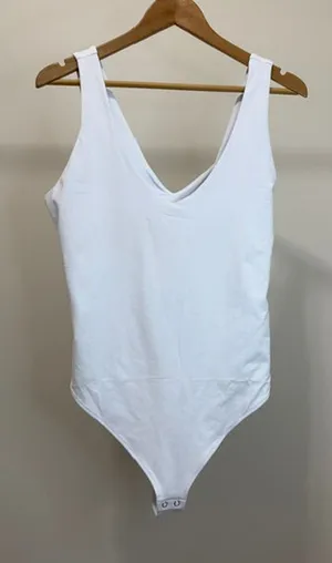 REORIA White Double Lined V Neck Bodysuit Smoothing Stretch XL NWT thumbnail 1