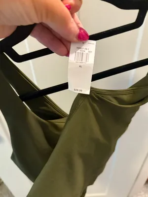 Old Navy Active Tank Women’s thumbnail 3