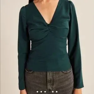 Abercrombie & Fitch Emerald Green Blouse Small thumbnail 2