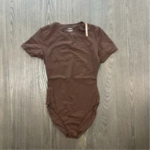 NWT Skims Fits Everybody T-Shirt Bodysuit Cocoa size XXS (B23) thumbnail 3