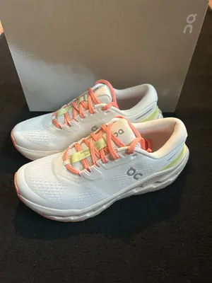 ON CLOUDRUNNER ivory dew athletic training running shoes sneakers women’s 8 new  thumbnail 2