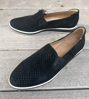 Naturalizer Bonnie Black Leather Perforated Slip On‎ Loafers WMNS 7.5 M Sneakers thumbnail 1