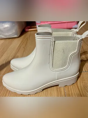 Women 11 cream colored ankle slip on rain booties Chelsey style thumbnail 4
