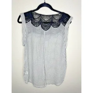 Pleione Blouse Womens Large Lace Yoke Sleeveless Geometric Scalloped Black White thumbnail 5