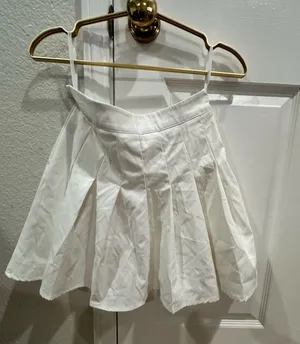 Shein Pleated White Skirt. Preppy, old money, tennis skirt thumbnail 1