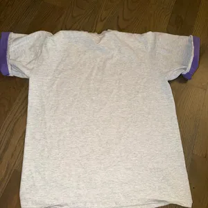 Vintage Minnesota Gray Purple Women's T-shirt Sz Large thumbnail 2