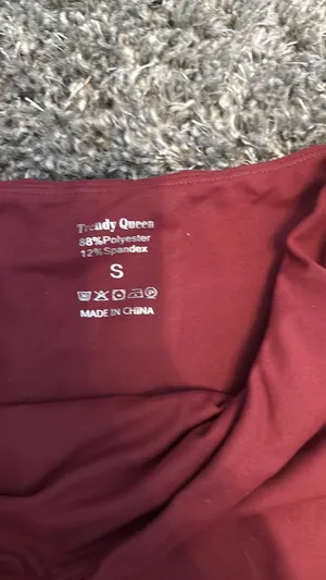 Asymmetrical top trendy queen Red thumbnail 2